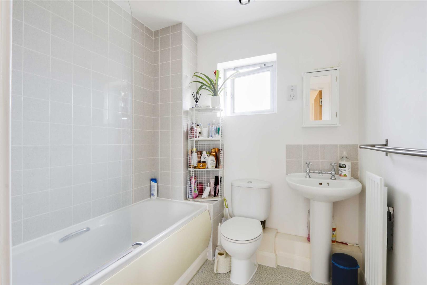Tanfield Lane, Broughton, Milton Keynes